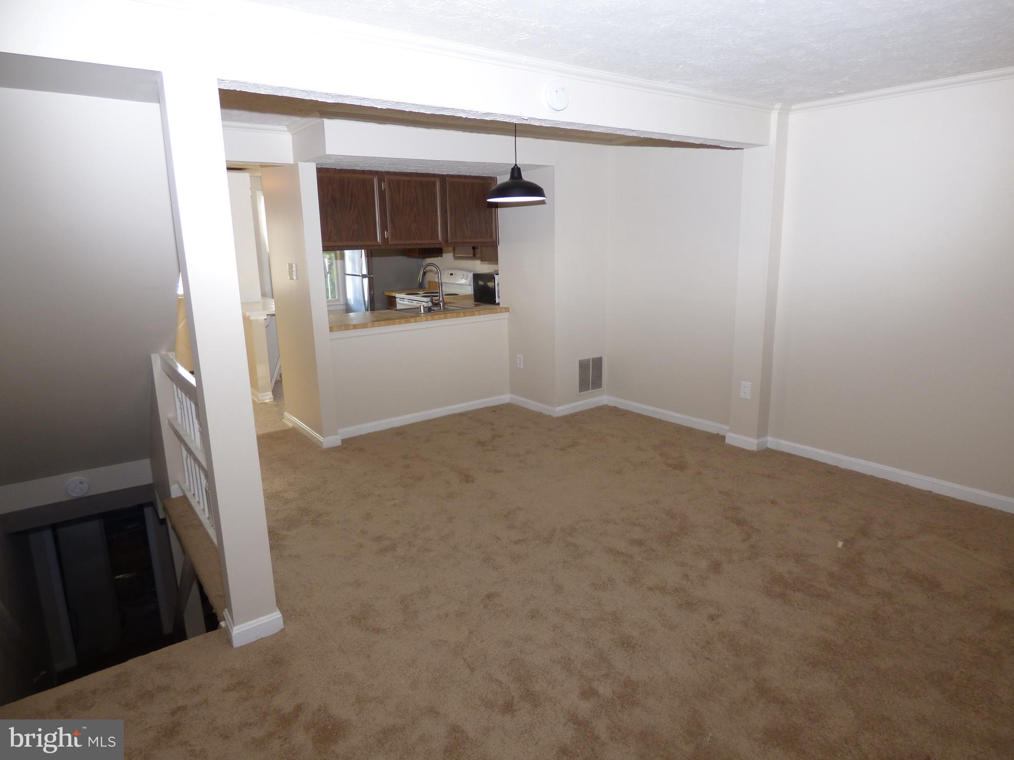 6801 Farmbrook Court Frederick, MD 21703 - Photo 7 of 19