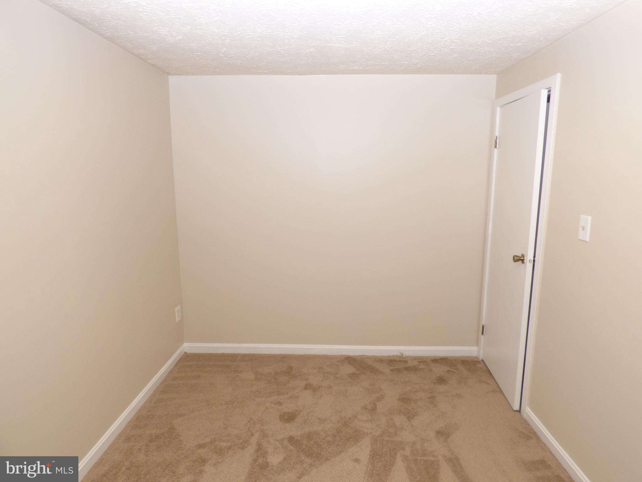 6801 Farmbrook Court Frederick, MD 21703 - Photo 10 of 19