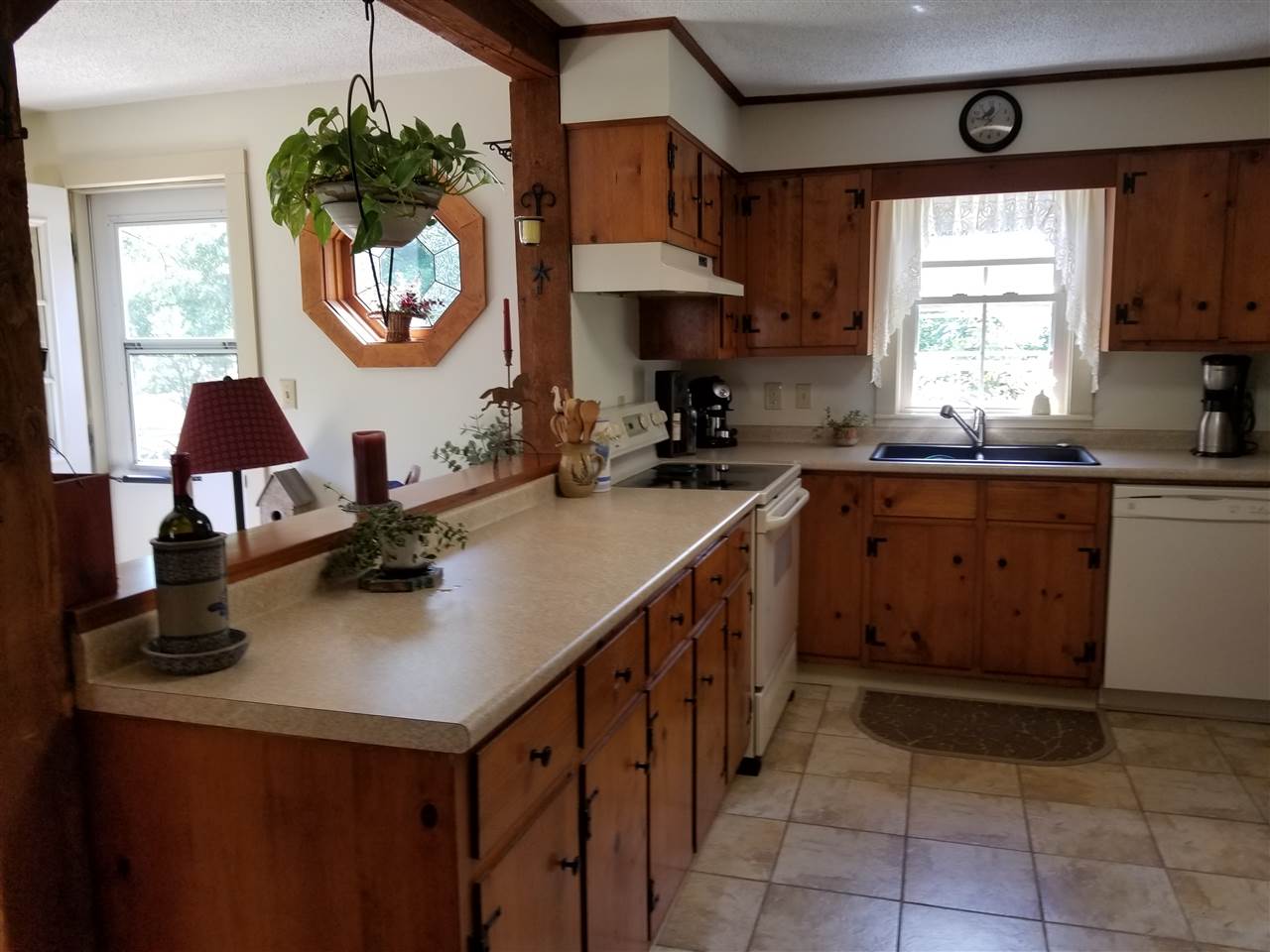 104 Meadow Road Chester, VT 05143 - Photo 8 of 38