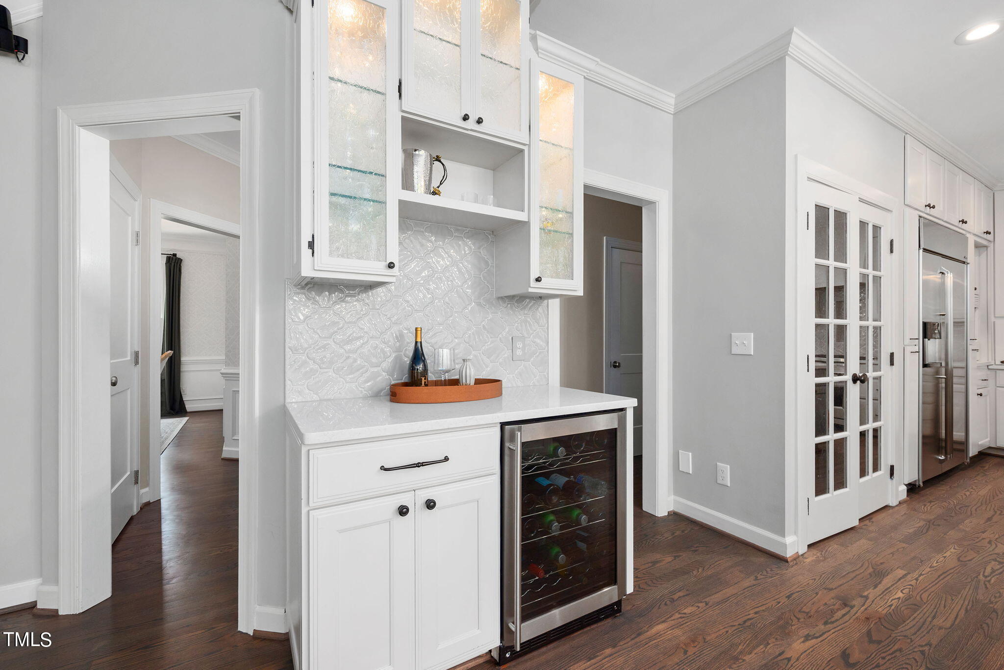 300 Pond Bluff Way Cary, NC 27513 - Photo 9 of 73 a kitchen with stainless steel appliances granite countertop a refrigerator and a stove