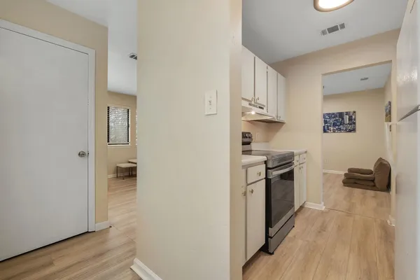 $159,900 | 1309 Airport Drive, Unit C07, Tallahassee, FL 32304