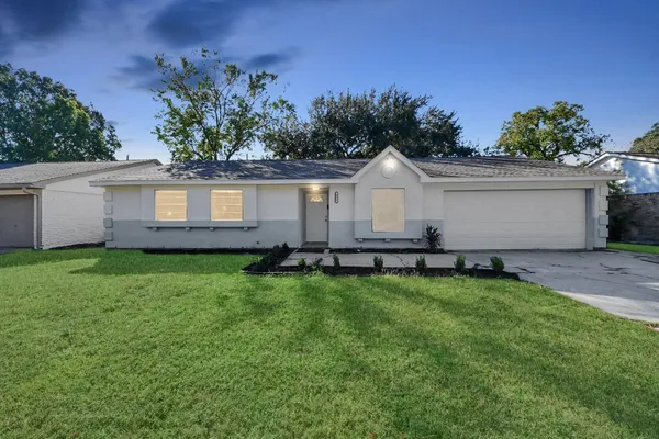 $2,200 | 6031 Dellfern Drive, Houston, TX 77035
