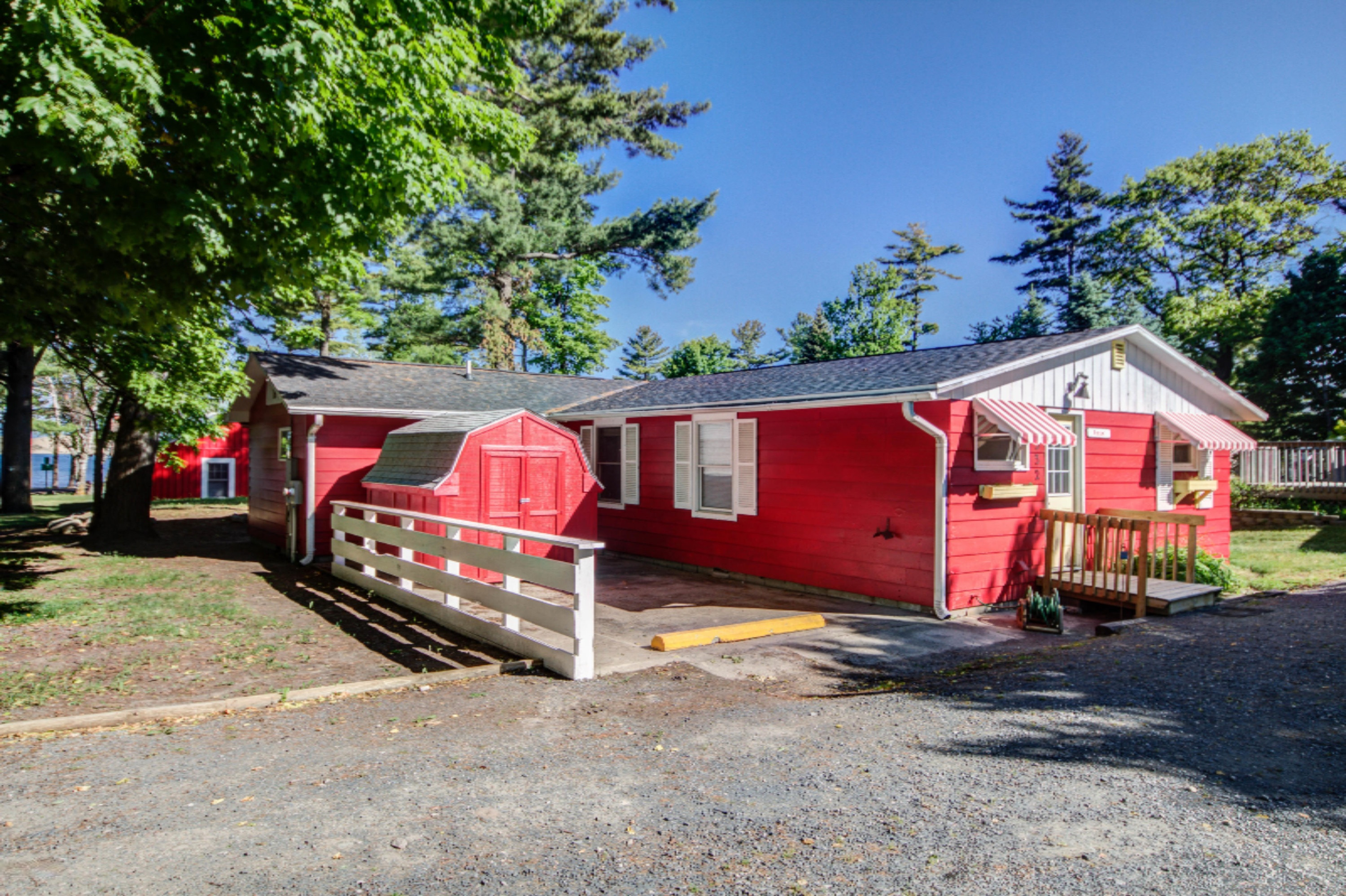 8532 Silver Lake Road Mears, MI 49436 - Photo 3 of 66 3.Putzen Medium-19