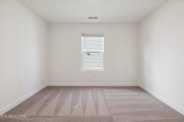 $336,560 | 192 North Blissful Mdws Drive, Harriman, TN 37748