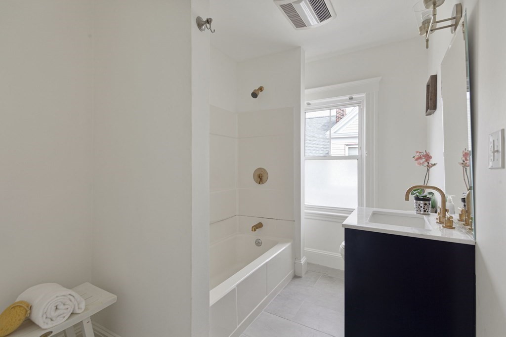 20 Everett Street, Unit 20 Arlington, MA 02474 - Photo 14 of 24