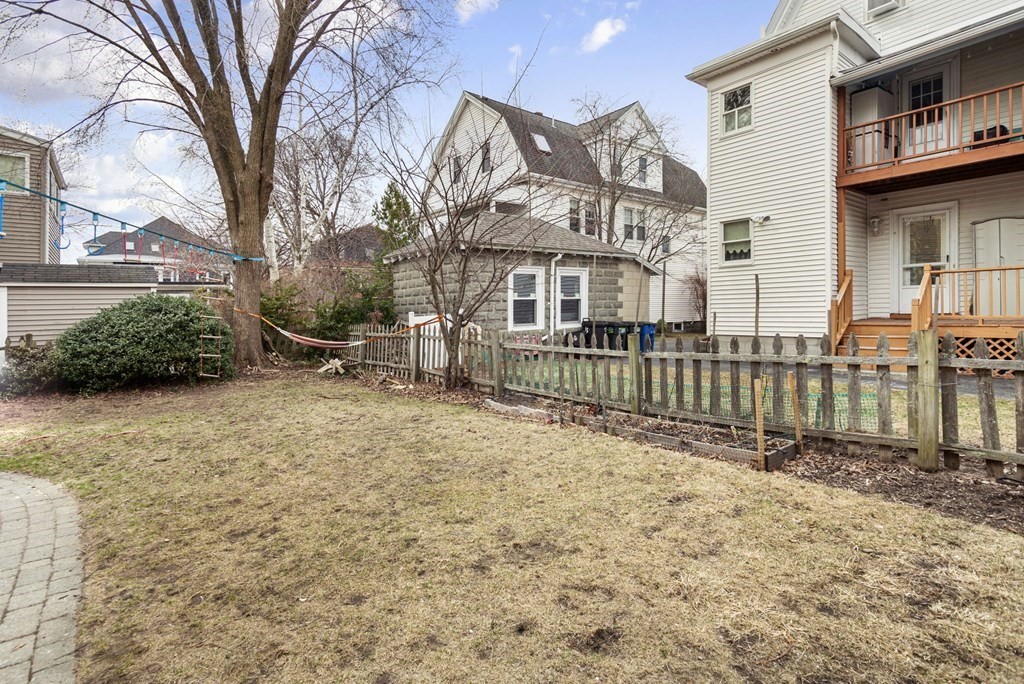 20 Everett Street, Unit 20 Arlington, MA 02474 - Photo 23 of 24