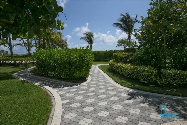 $625,000 | 8877 Collins Avenue, Unit 805, Surfside, FL 33154