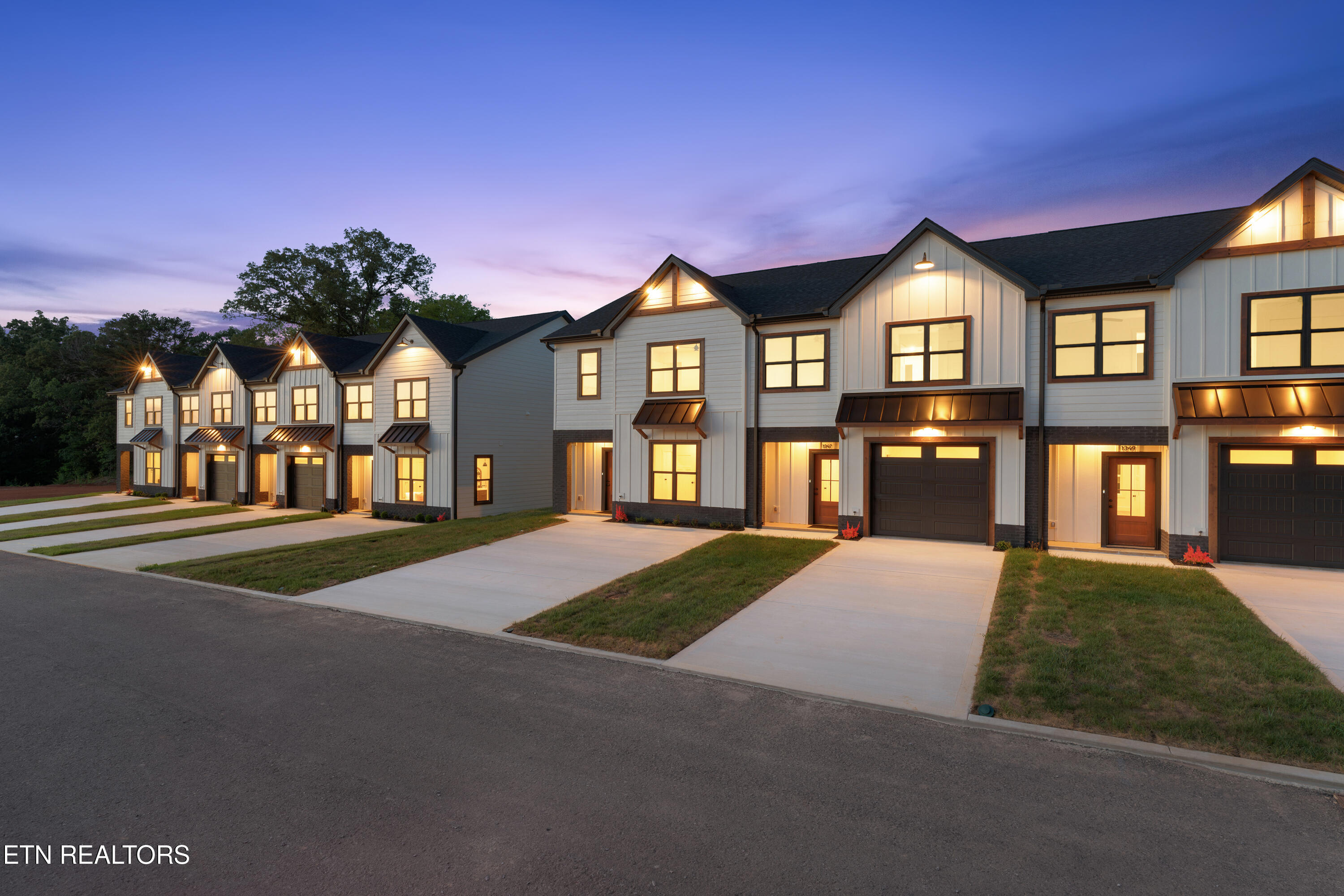 1347 Grace Ridge Drive Sevierville, TN 37862 - Photo 53 of 56 Twilight 1345 - 1451