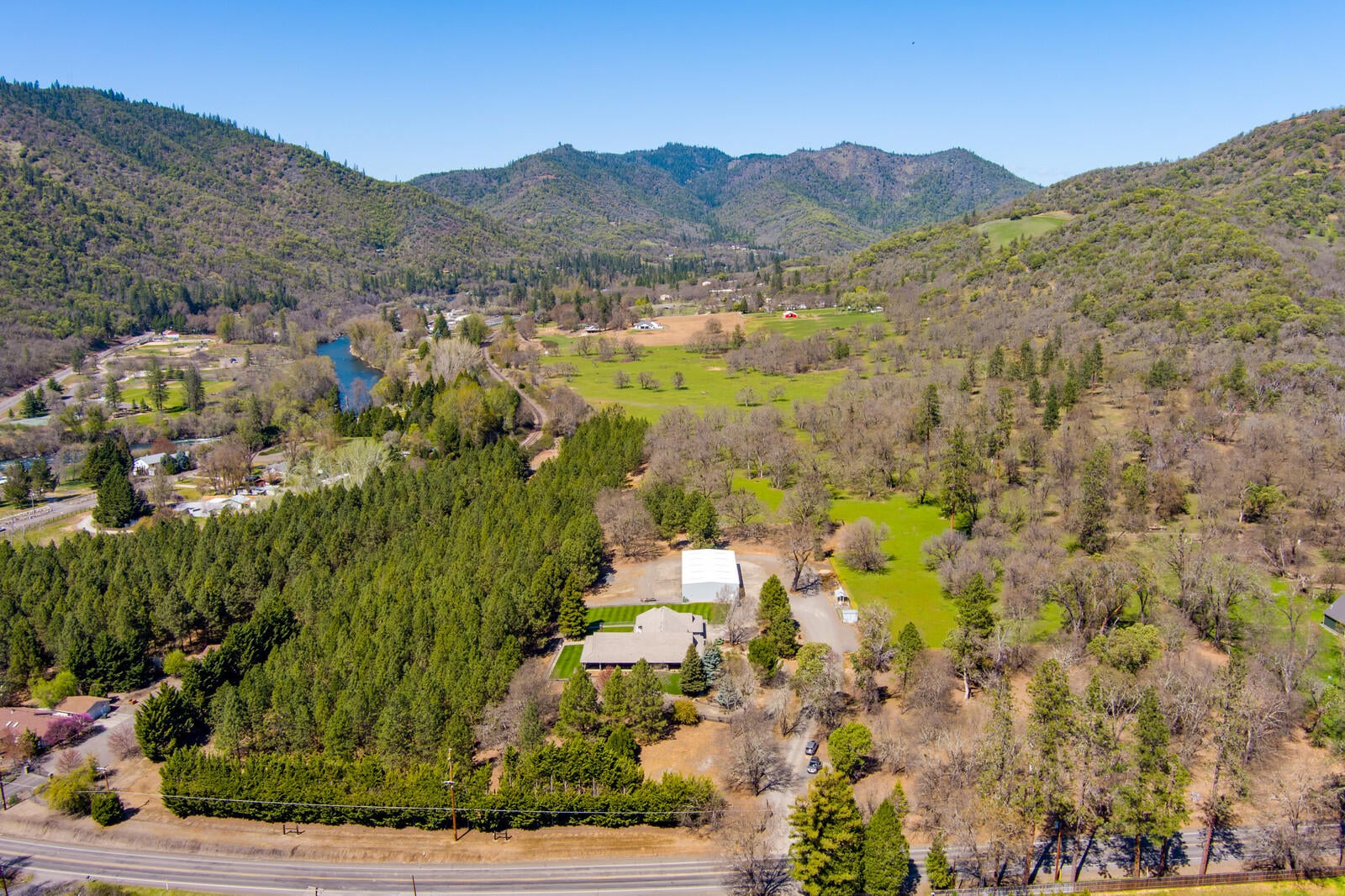 12300 Blackwell Road Central Point, OR 97502 - Photo 46 of 76 aerial