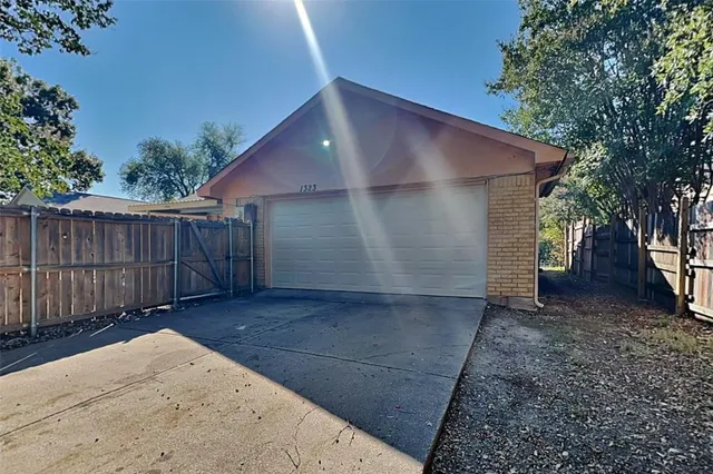 $2,200 | 1323 Thoreau Lane, Allen, TX 75002