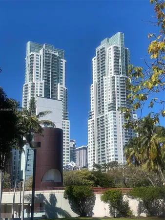 $2,150 | 253 Northeast 2nd Street, Unit 218, Miami, FL 33132