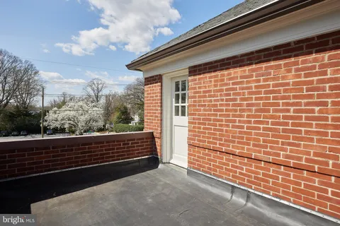 $6,200 | 5135 Massachusetts Avenue, Bethesda, MD 20816
