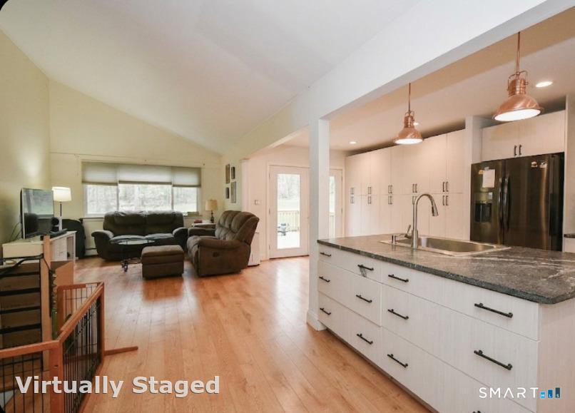 249 Preston Street Windsor, CT 06095 - Photo 3 of 15