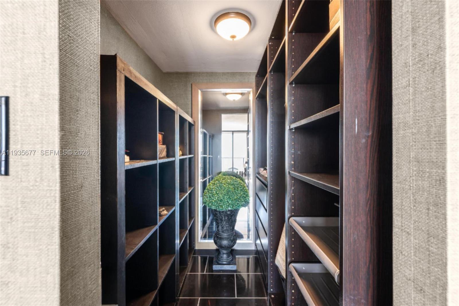 555 Northeast 15th Street, Unit 30H Miami, FL 33132 - Photo 12 of 39