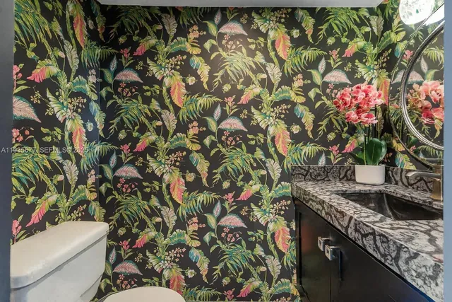 $430,000 | 555 Northeast 15th Street, Unit 30H, Miami, FL 33132