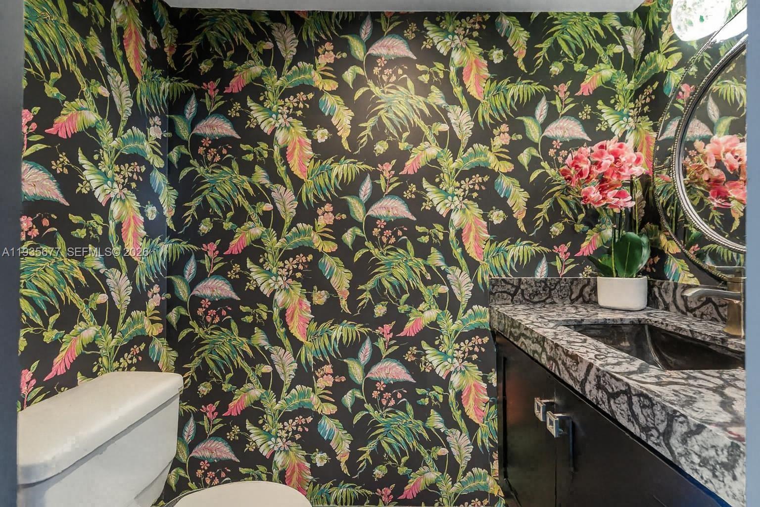 555 Northeast 15th Street, Unit 30H Miami, FL 33132 - Photo 13 of 39 a outdoor space with lots of green space