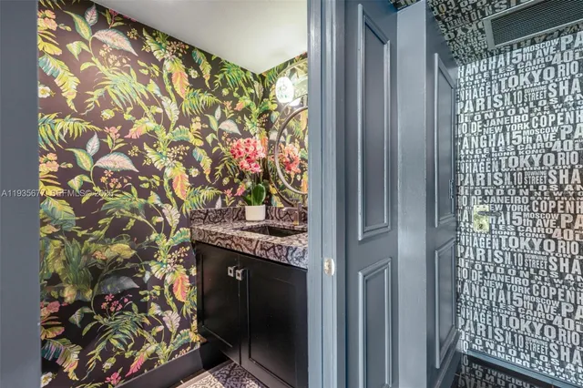 $430,000 | 555 Northeast 15th Street, Unit 30H, Miami, FL 33132