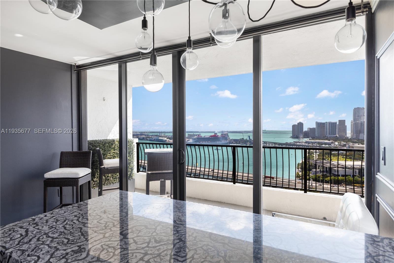 555 Northeast 15th Street, Unit 30H Miami, FL 33132 - Photo 3 of 39