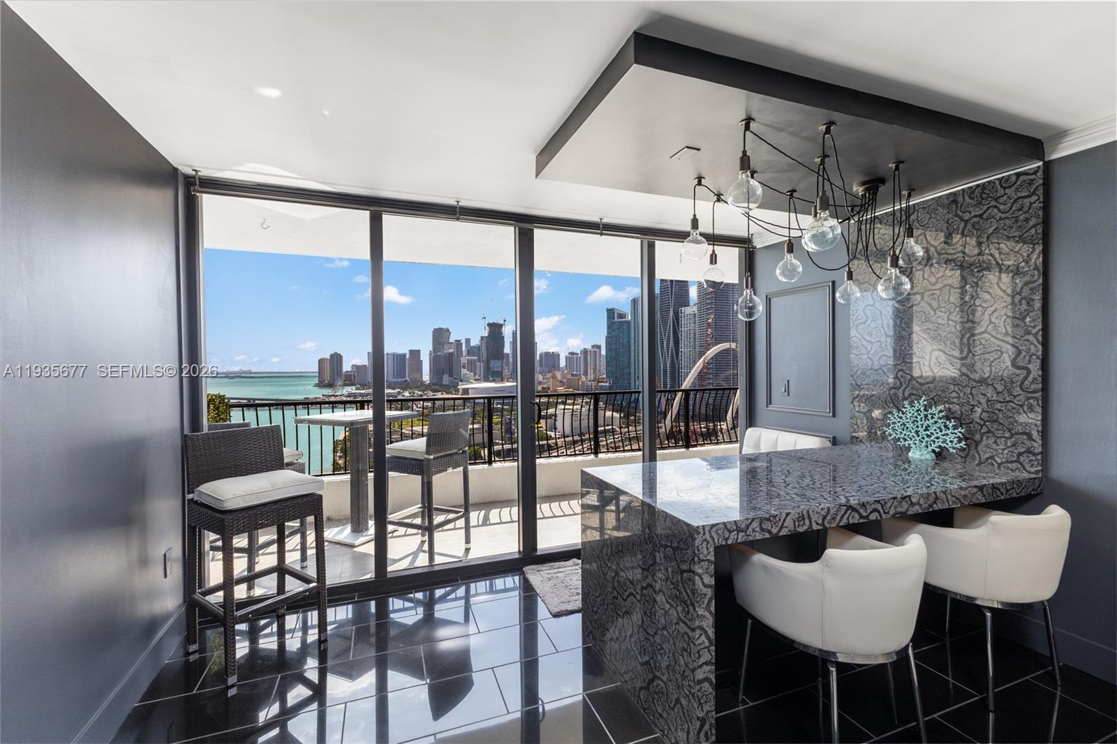 555 Northeast 15th Street, Unit 30H Miami, FL 33132 - Photo 4 of 39