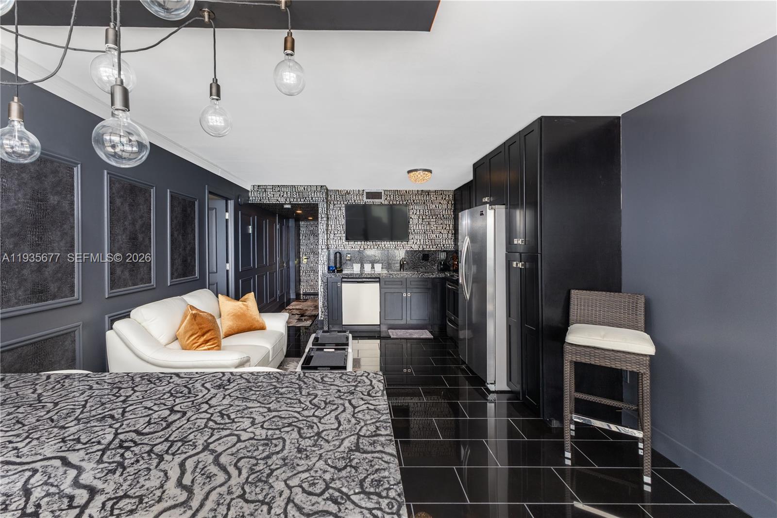 555 Northeast 15th Street, Unit 30H Miami, FL 33132 - Photo 6 of 39