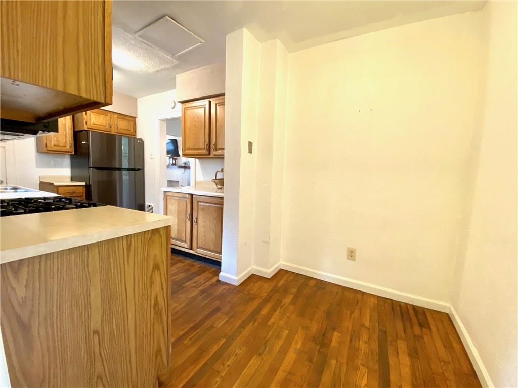 245 Lipp Avenue Pittsburgh, PA 15229 - Photo 14 of 25