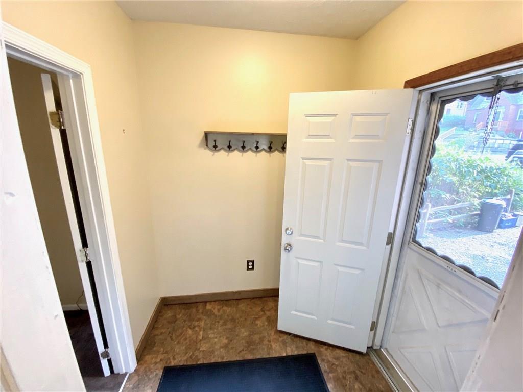 245 Lipp Avenue Pittsburgh, PA 15229 - Photo 15 of 25