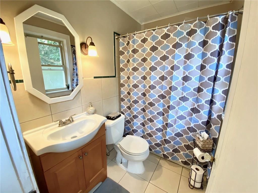 245 Lipp Avenue Pittsburgh, PA 15229 - Photo 18 of 25