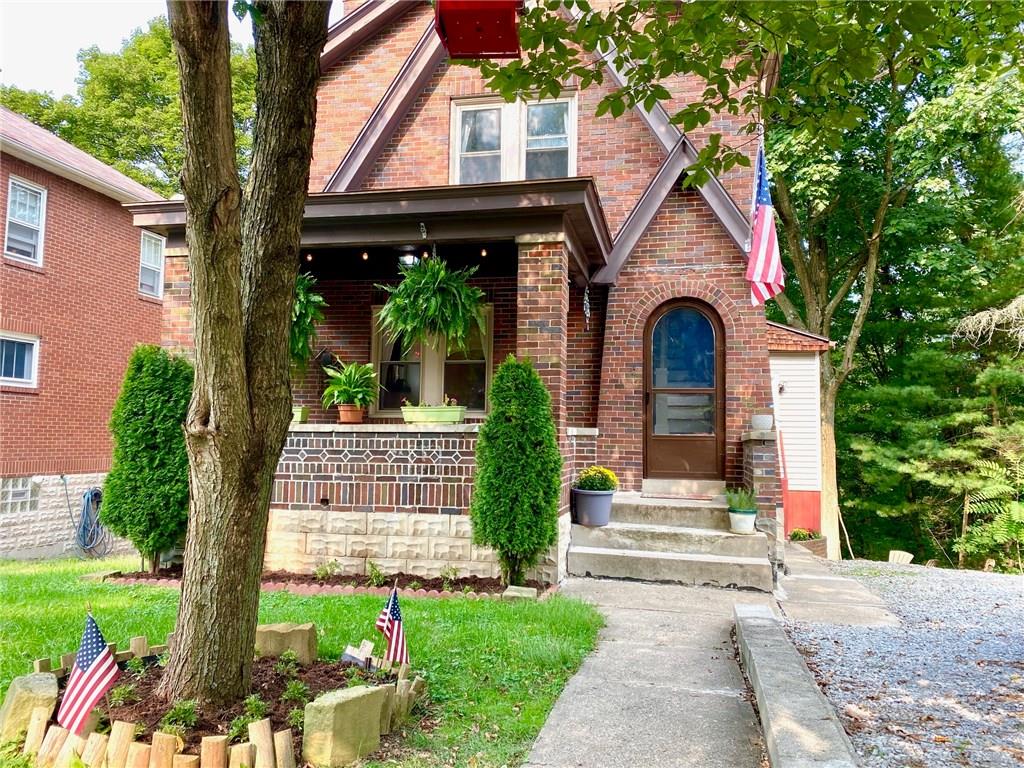 245 Lipp Avenue Pittsburgh, PA 15229 - Photo 3 of 25