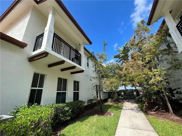 $3,500 | 4744 Monarch Way, Coconut Creek, FL 33073