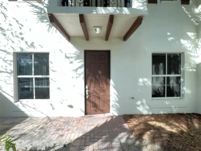 $3,500 | 4744 Monarch Way, Coconut Creek, FL 33073