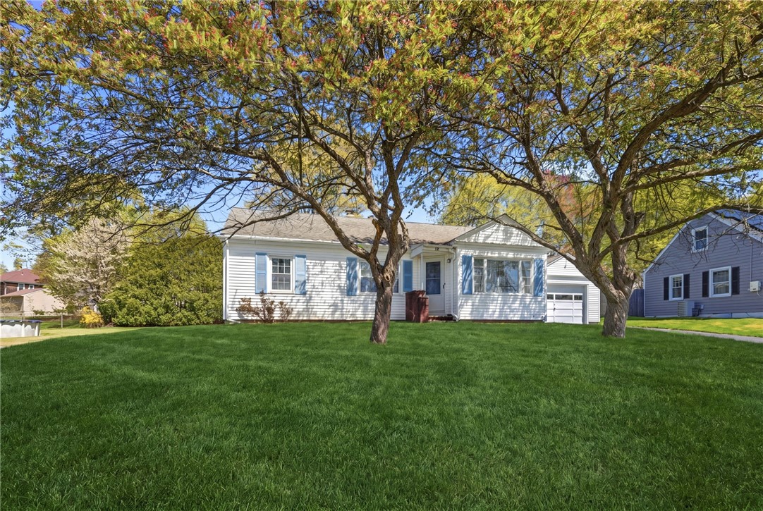 15 Valley View Drive Cumberland, RI 02864 - Photo 4 of 41