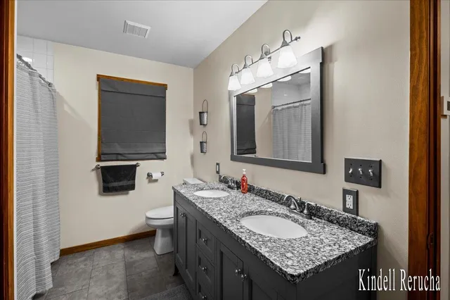 $373,000 | 699 Lincoln Lake Avenue Northeast, Lowell, MI 49331