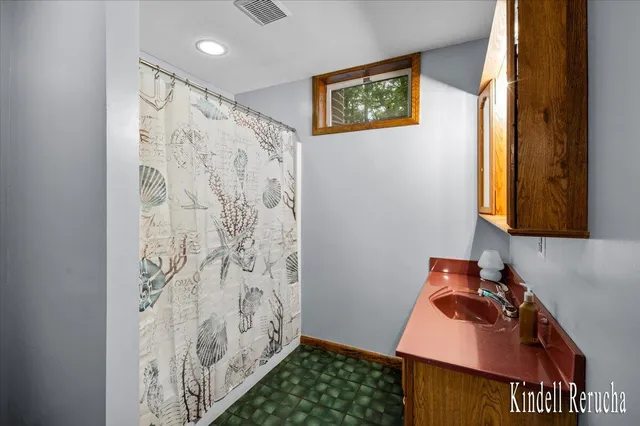 $373,000 | 699 Lincoln Lake Avenue Northeast, Lowell, MI 49331