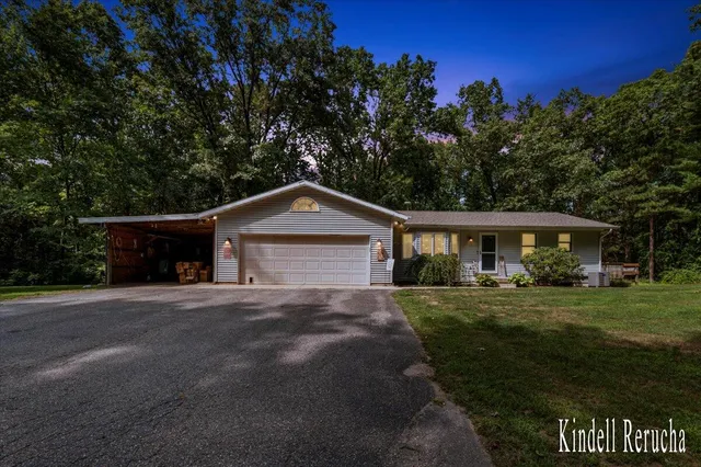 $373,000 | 699 Lincoln Lake Avenue Northeast, Lowell, MI 49331