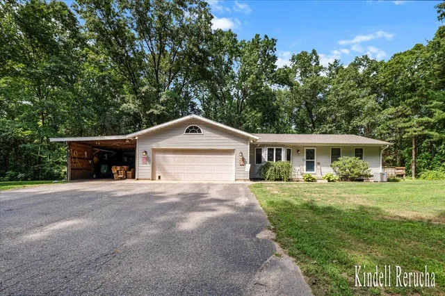 $373,000 | 699 Lincoln Lake Avenue Northeast, Lowell, MI 49331