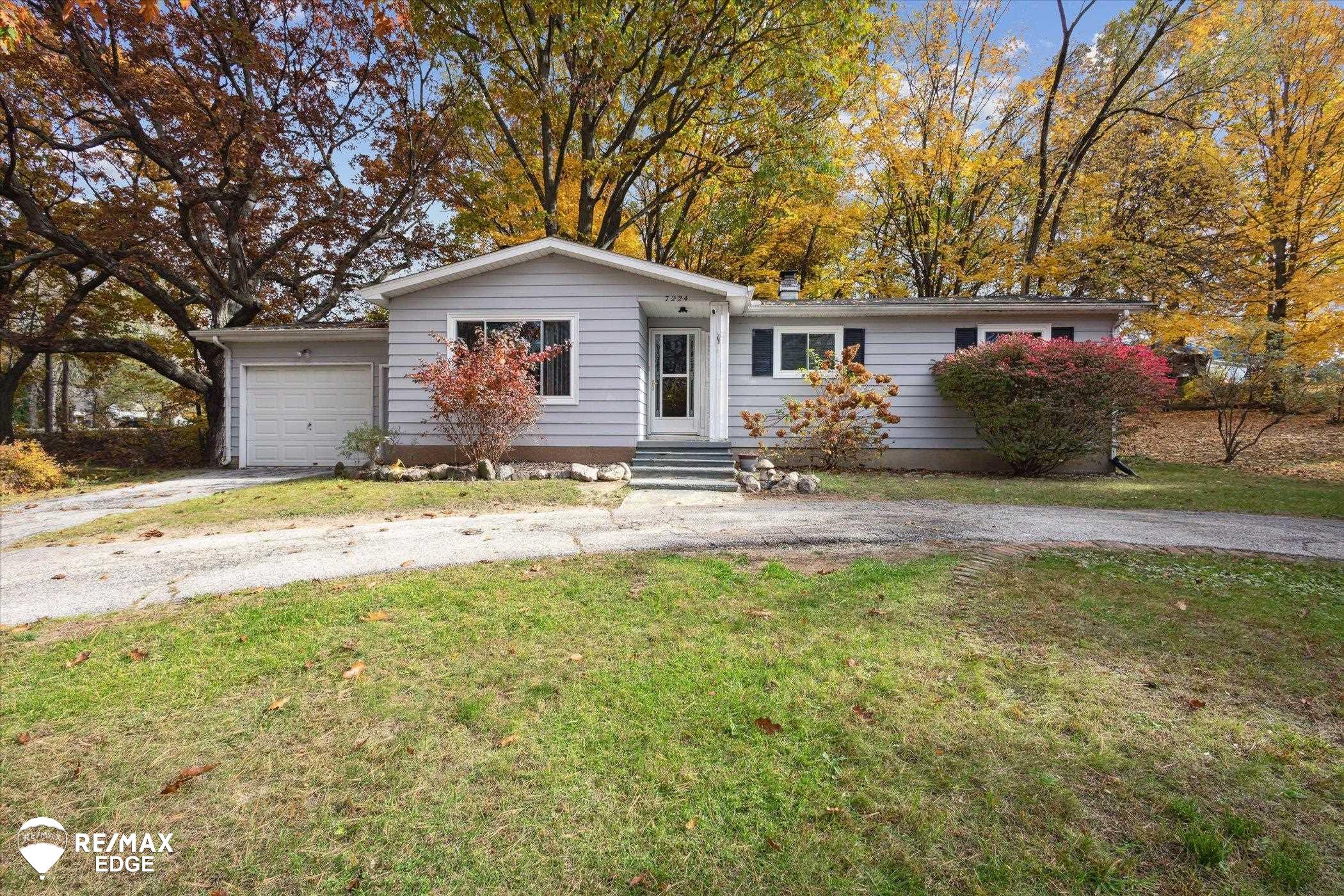 7224 Ridgeview Drive Genesee, MI 48437 - Photo 3 of 41 50159890-c7e1a358-3657-4772-b3d0-9af961820b16.JPG