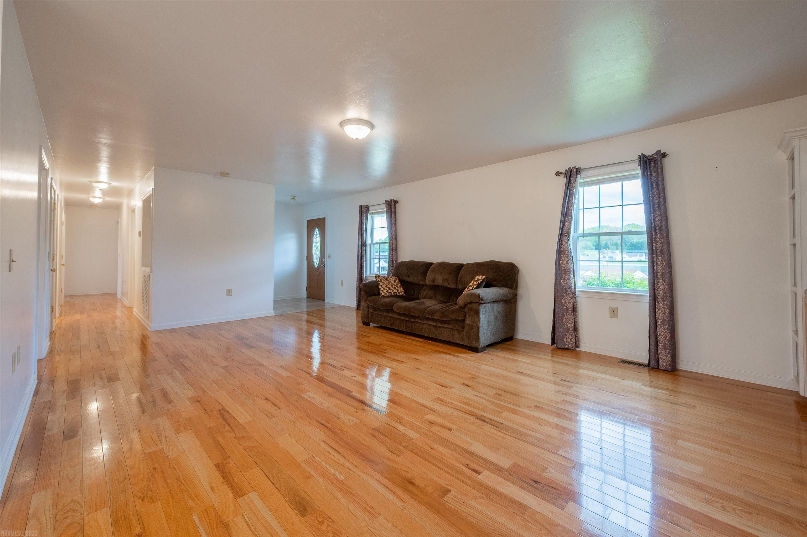 704 Fort Chiswell Road Max Meadows, VA 24360 - Photo 24 of 79 Gallery Image 24