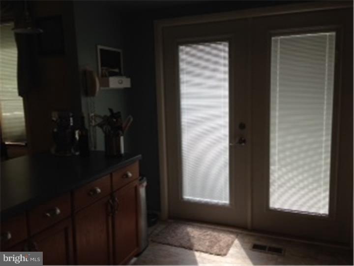 12 Hilton Road Mount Holly, NJ 08060 - Photo 19 of 20 Dining Room