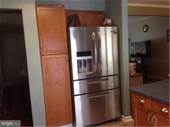 12 Hilton Road Mount Holly, NJ 08060 - Photo 3 of 20 Kitchen