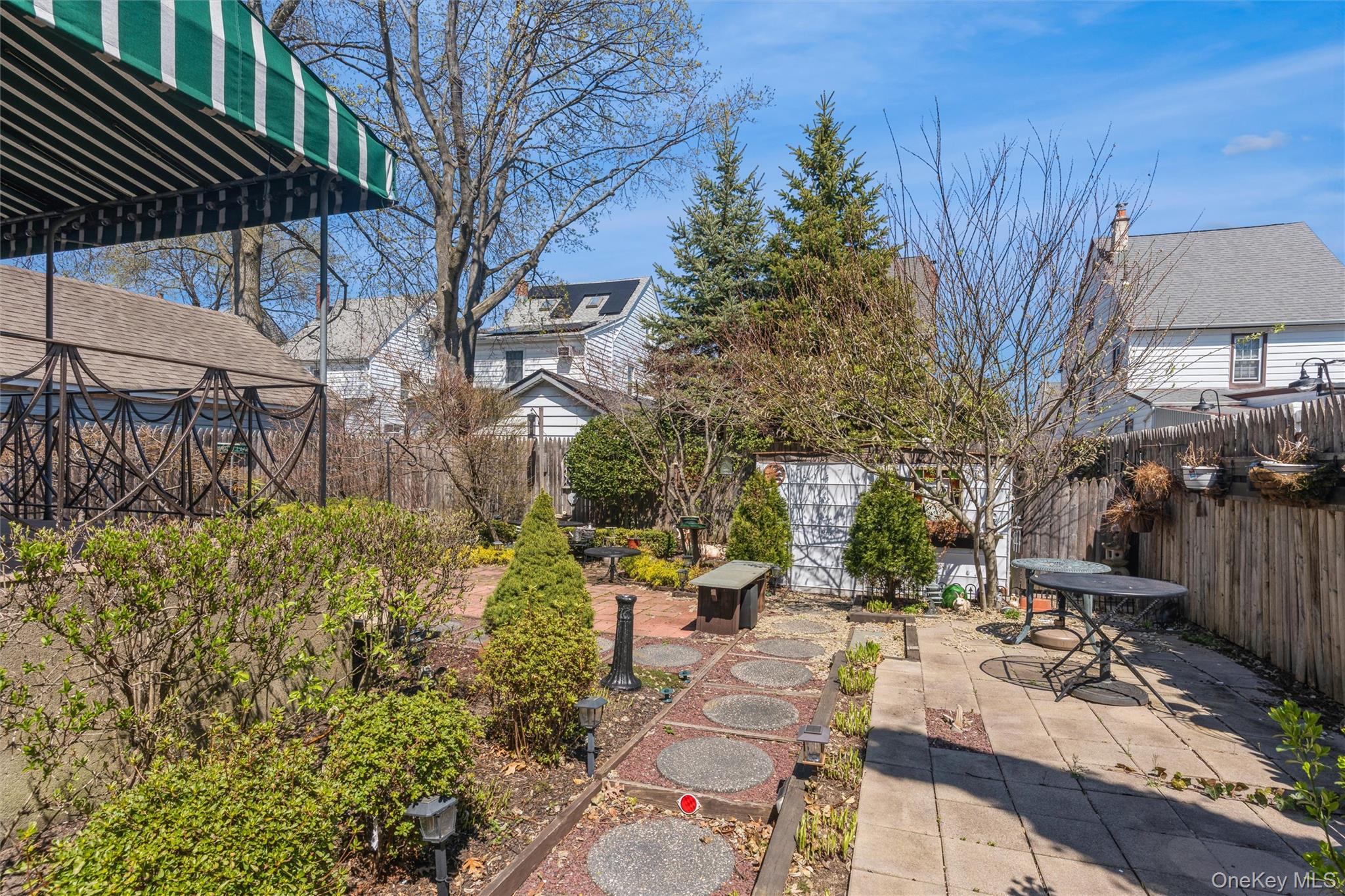 33 Carstairs Road Valley Stream, NY 11581 - Photo 20 of 31