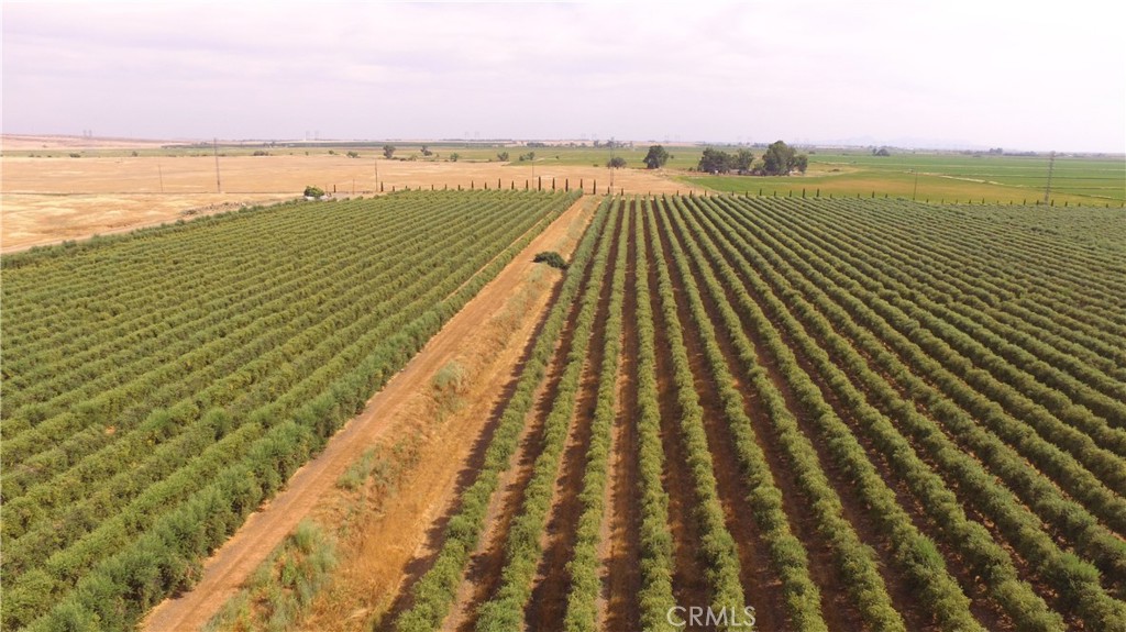 0 Cottonwood Road Oroville, CA 95965 - Photo 7 of 10 a view of building with ocean view