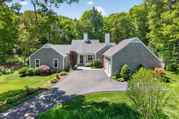 $1,189,000 | 51 Doral Drive, Cummaquid, MA 02675