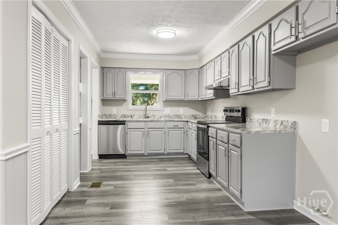 347 Riverbend Road Richmond Hill, GA 31324 - Photo 11 of 30