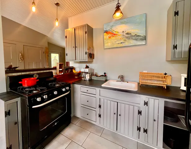 $675,000 | 359 Lower Round Pond Road, Bristol, ME 04539