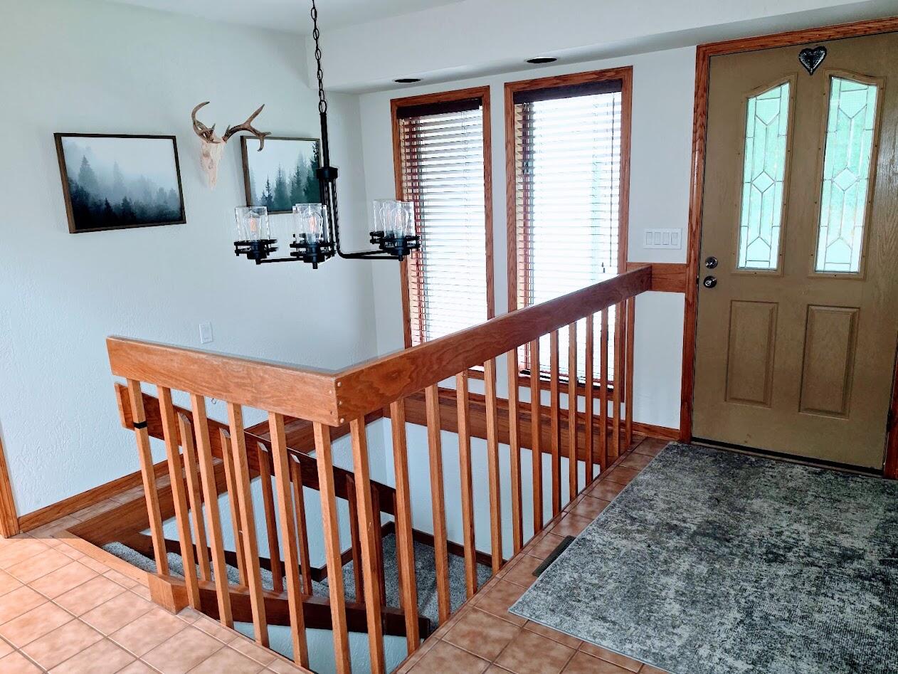2944 Ridley Road Delafield, WI 53029 - Photo 2 of 12 2944 Ridley Rd Foyer