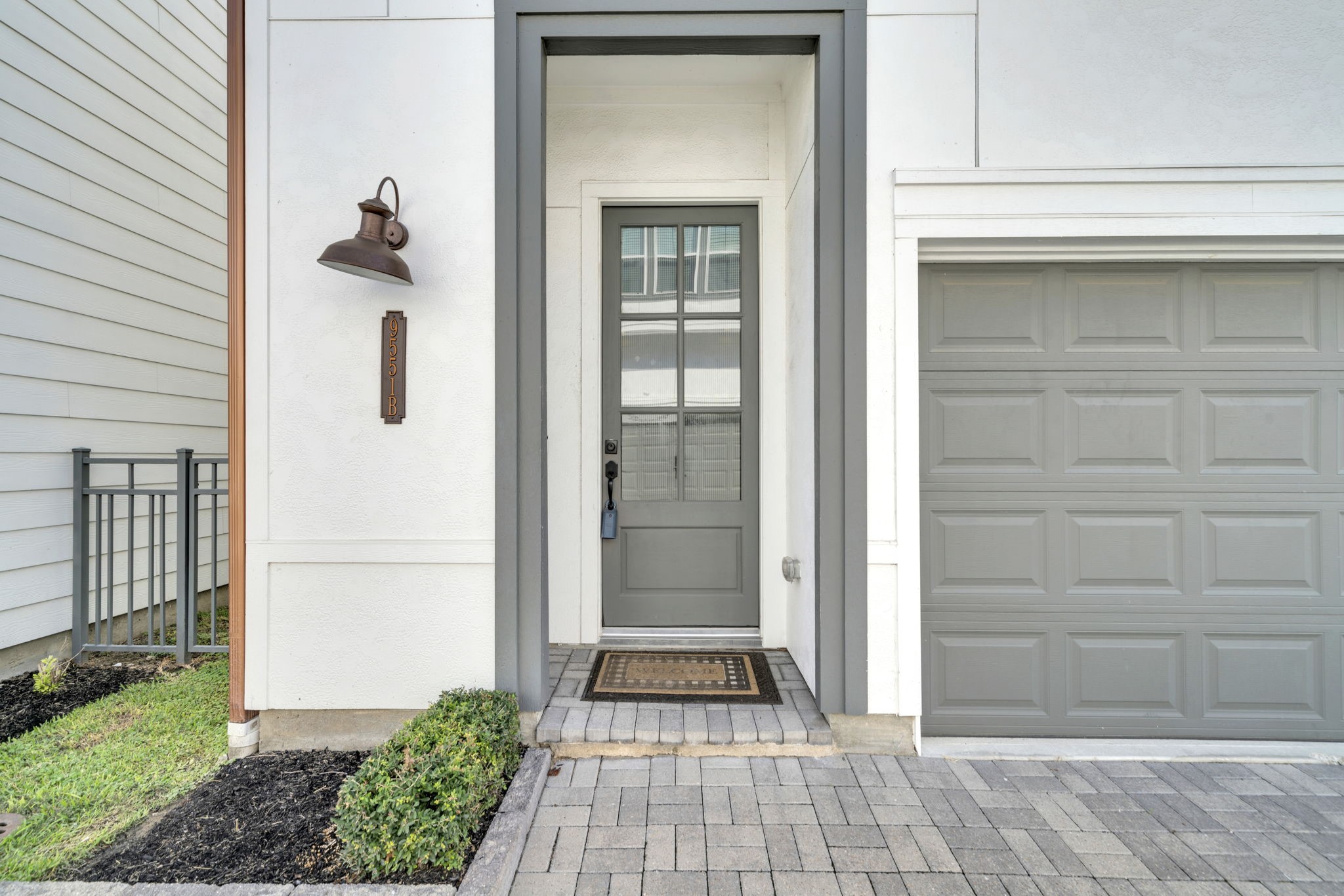 9551 Neuens Road, Unit B Houston, TX 77080 - Photo 2 of 35