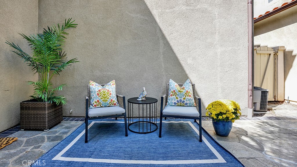 79 Modesto Irvine, CA 92602 - Photo 12 of 54 Perfect California Indoor/ Outdoor Living