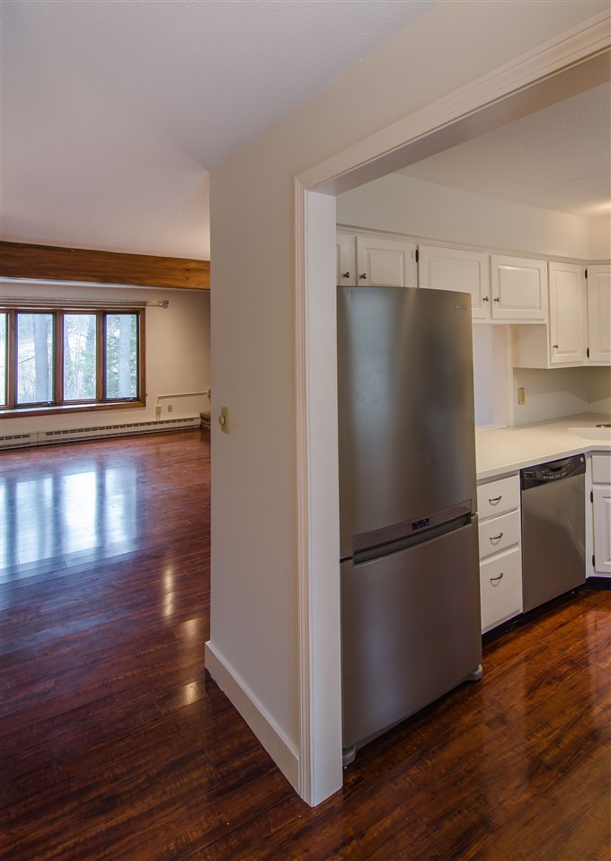974 Hard Road, Unit 2 Hartford, VT 05059 - Photo 3 of 15 Gallery Image 3