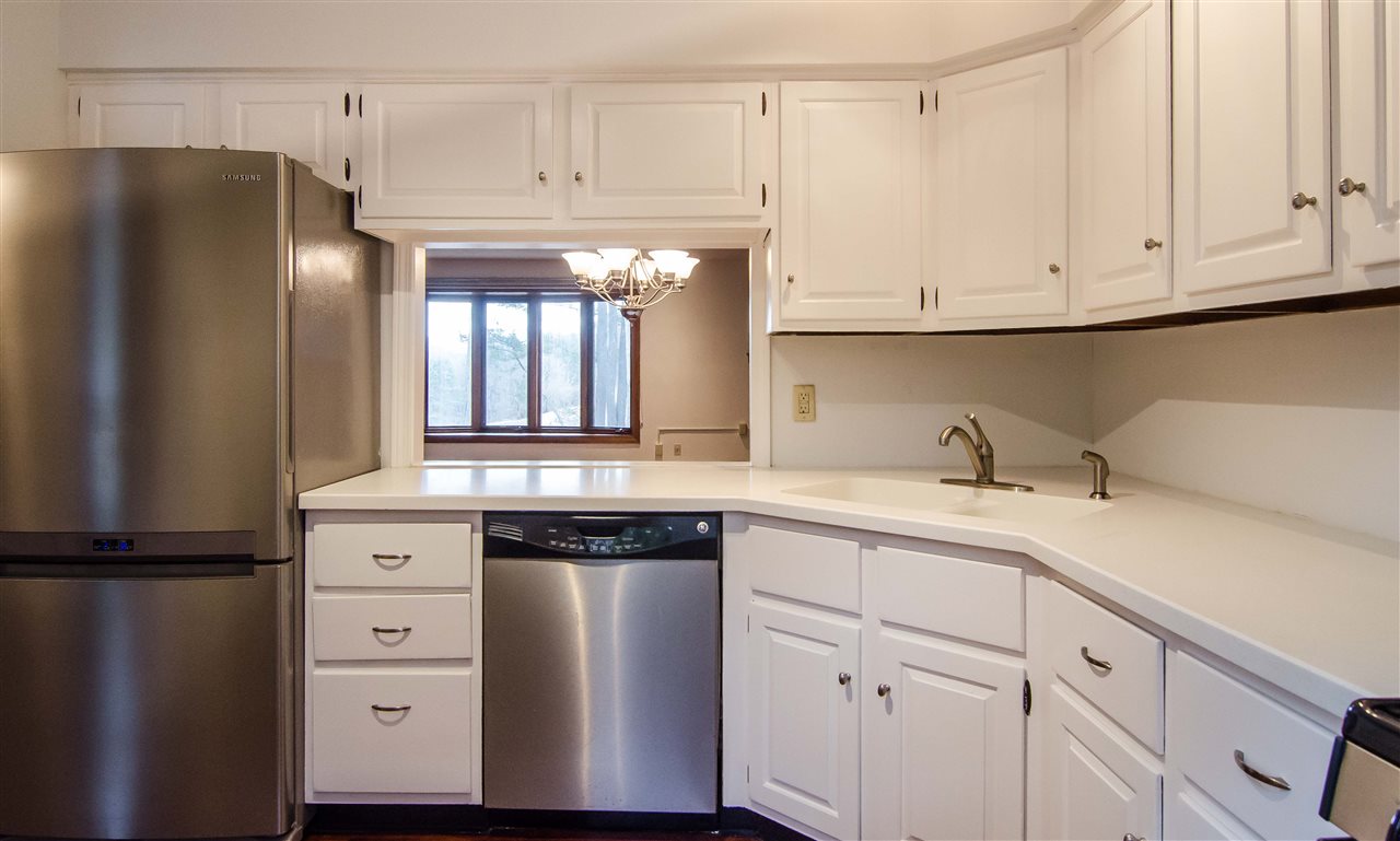 974 Hard Road, Unit 2 Hartford, VT 05059 - Photo 5 of 15 Gallery Image 5
