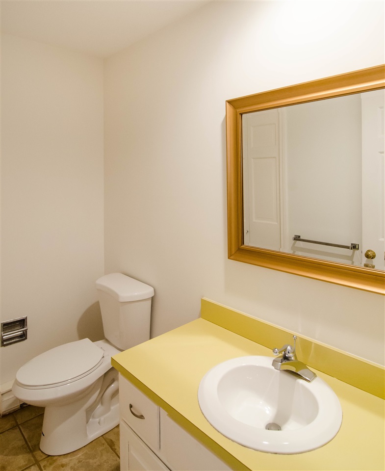 974 Hard Road, Unit 2 Hartford, VT 05059 - Photo 8 of 15 Gallery Image 8